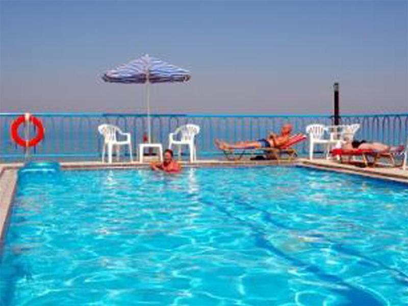 Danaos Beach Apartments Sfáka Exteriör bild