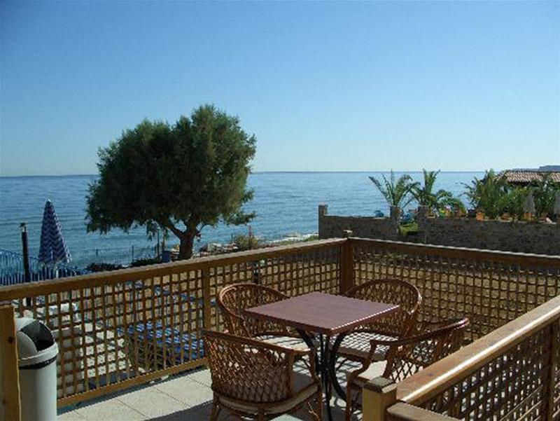 Danaos Beach Apartments Sfáka Exteriör bild